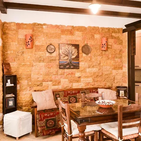 Holiday home Oikos Ik Mavrommati (Messene, Messenia)